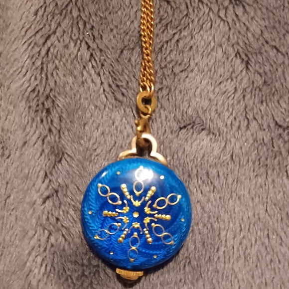 Vintage SWISS ARGENT DORE 925 Sterling GUILLOCHE ENAMEL Gilt Necklace watch - Picture 2 of 4